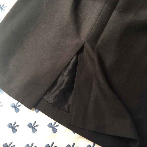 Black Fall/ Winter Pencil Skirt (Below Knee, High Waist) - Picture 6 of 8